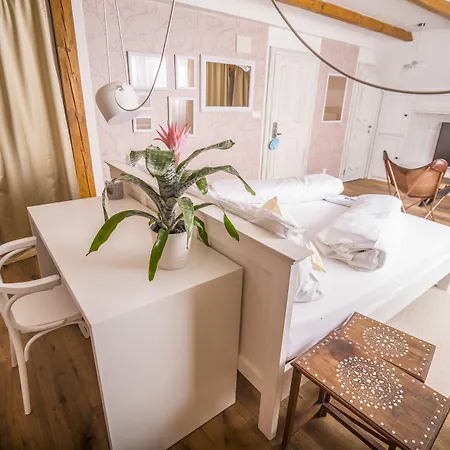 Krumlovská Pohádka 5*